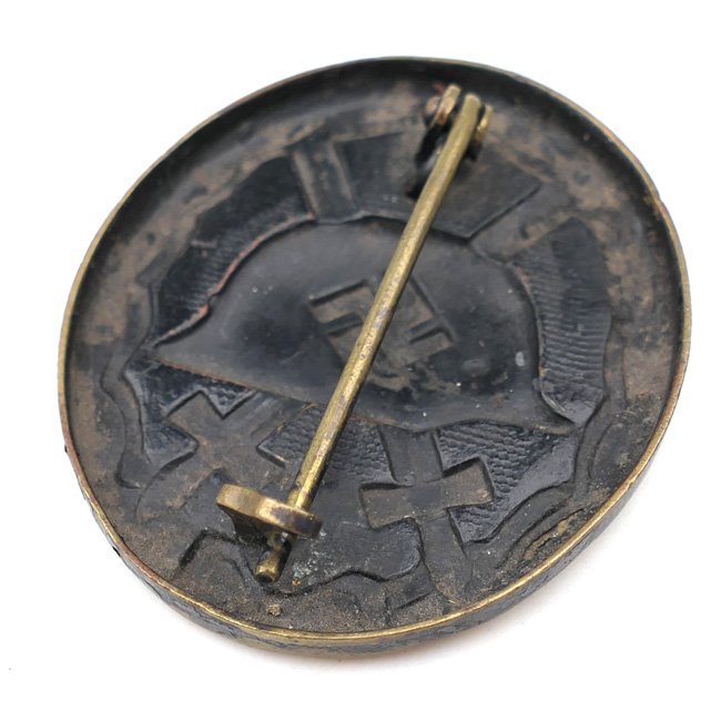 Wound Badge in Black — image 4