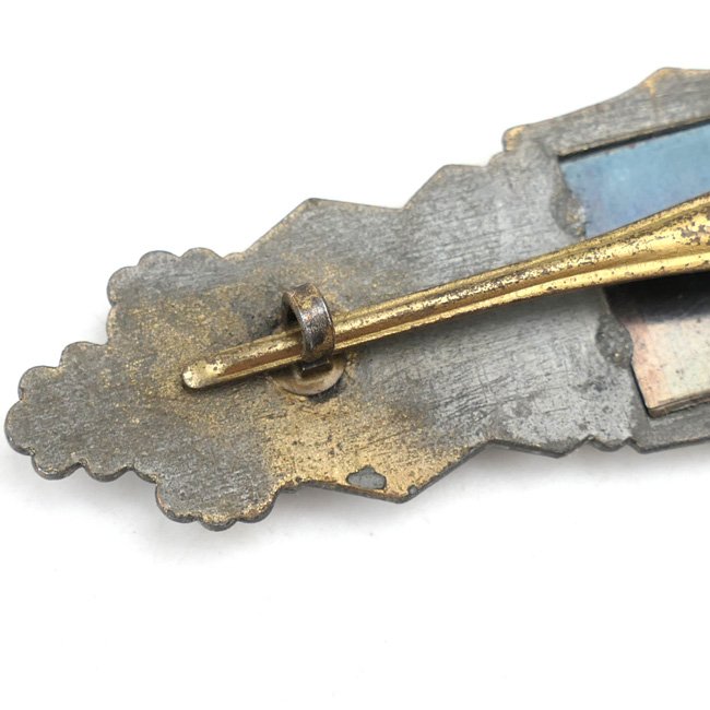 Close Combat Clasp in Gold - 'Deschler' — image 5