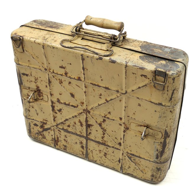 Tan coloured Wehrmacht M24 Stick Grenade Transport Box — image 6