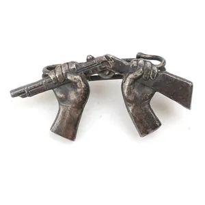 Dutch 'Gebroken Geweertje' Badge