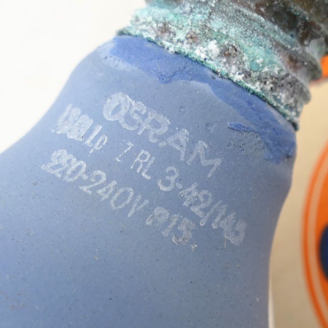 Luftschutz Black Out Lightbulb in Carton Box — image 2