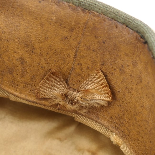 WH (Heer) Infantry Officer's 'Alter Art' Visor Cap — image 13