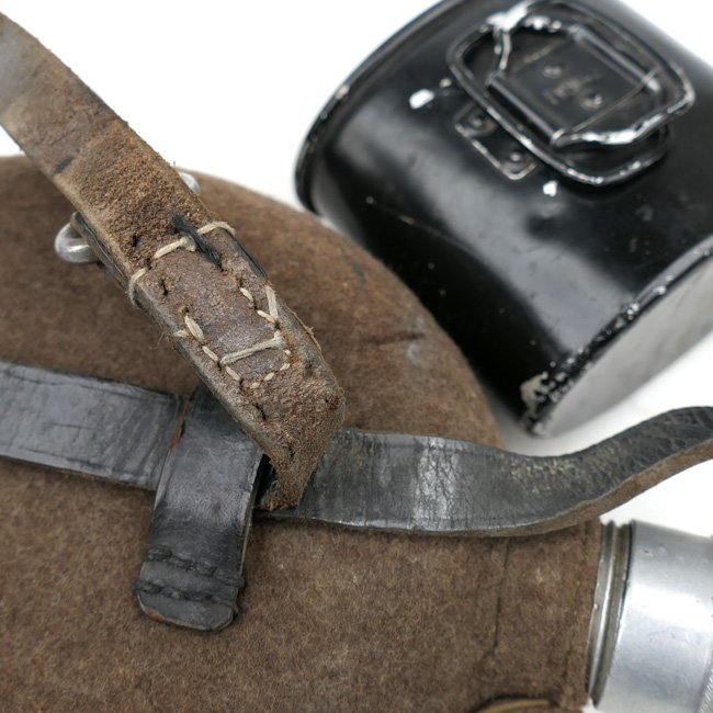 Wehrmacht M31 Canteen and Cup — image 3