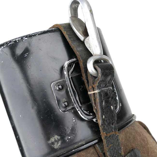 Wehrmacht M31 Canteen and Cup — image 8