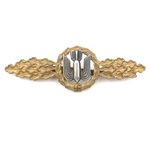 Luftwaffe Bomber Clasp in Gold 'Meybauer'