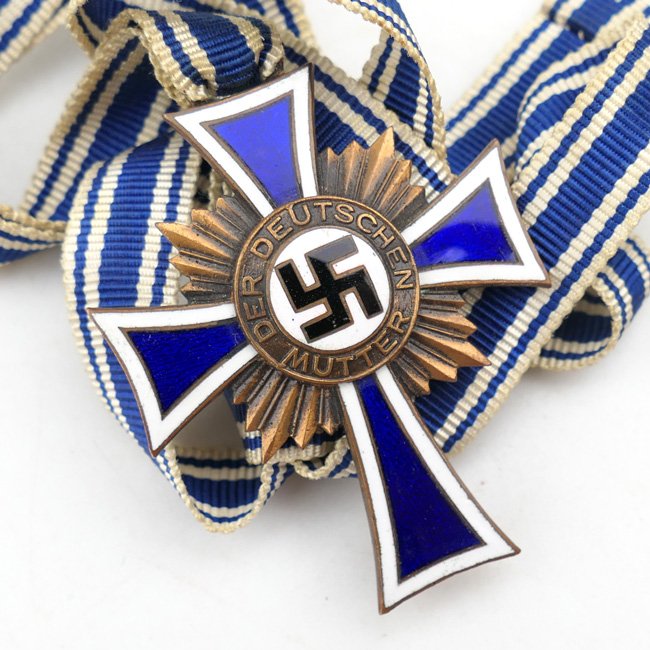 Mothers Cross in Bronze — image 2