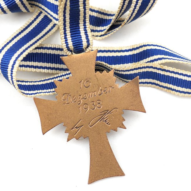 Mothers Cross in Bronze — image 3