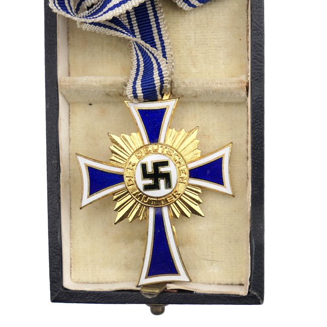 Cased Mother's Cross in Gold — image 2
