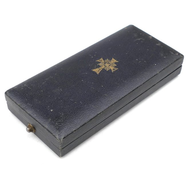 Cased Mother's Cross in Gold — image 4