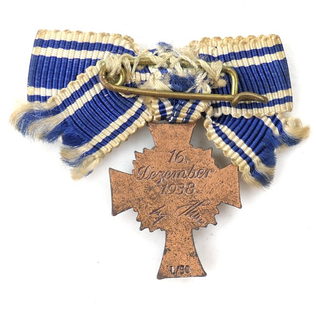 Rare Miniature Mothers Cross in Bronze 'L/50' — image 3