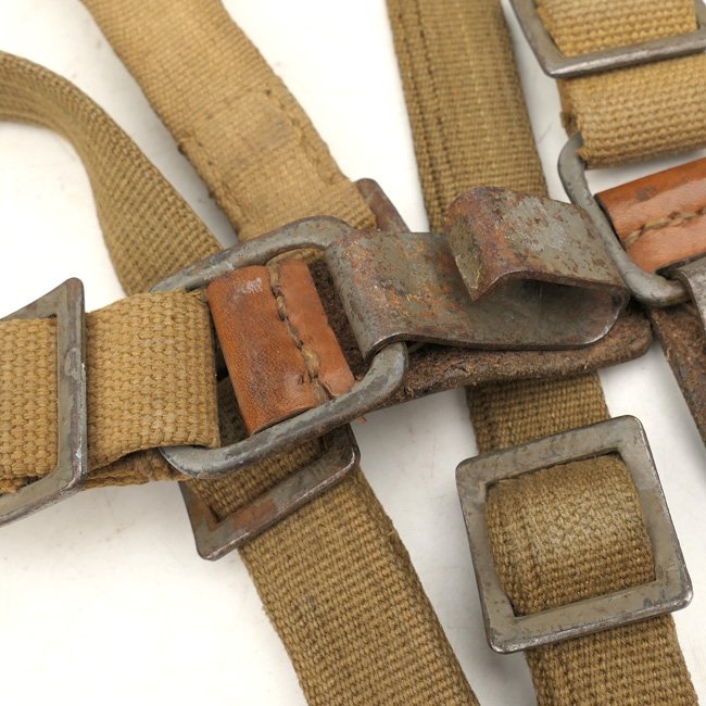 Late war webbing & leather construction Wehrmacht Y-straps — image 11