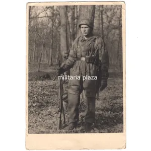 Luftwaffe 'Fallschirmjäger' Photograph