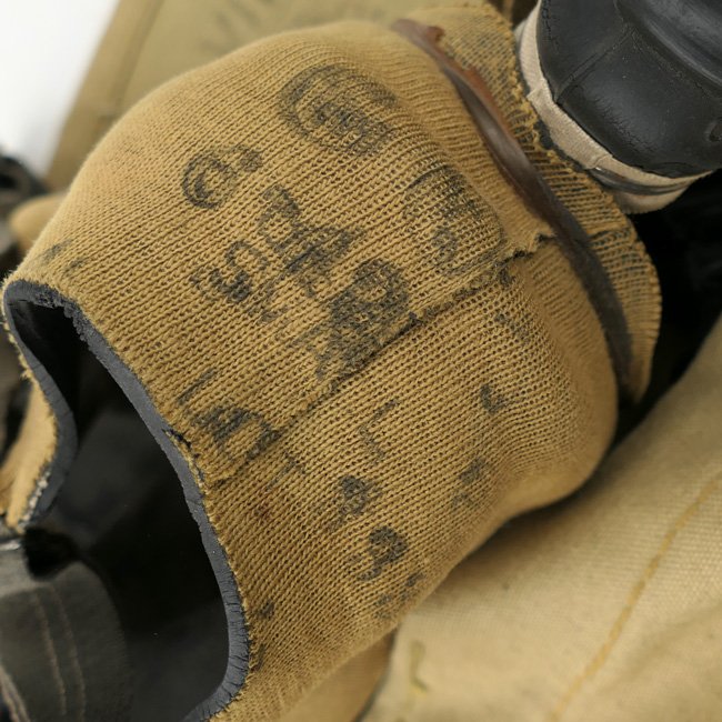 Canadian Gas Mask with Carrying Bag 1942 — image 8