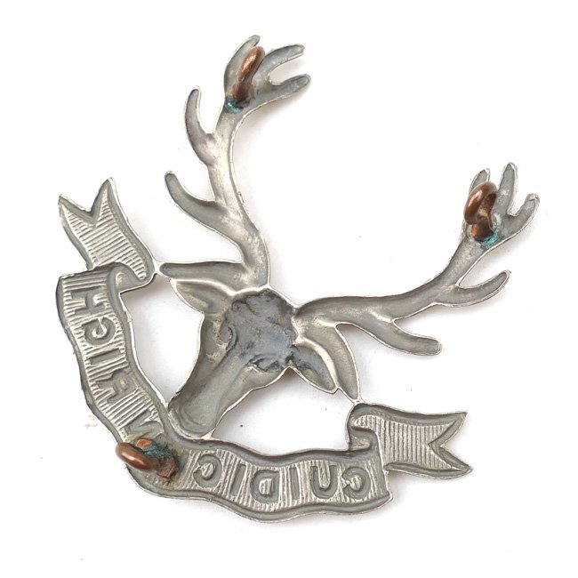 British 'Seaforth Highlanders' Cap Badge — image 2