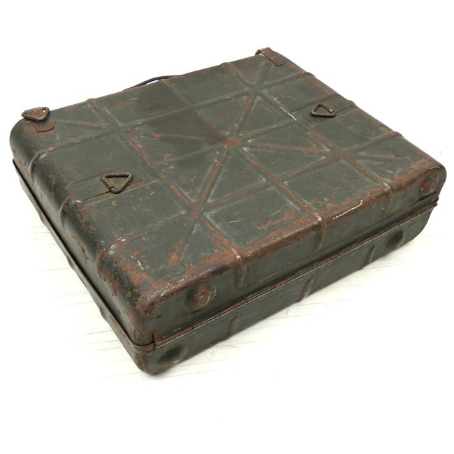 Wehrmacht Egg Grenade Transport Box with Interior Rack — image 11