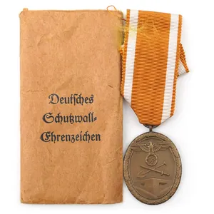 Westwall Medal with Pouch 'Hymmen & Co'