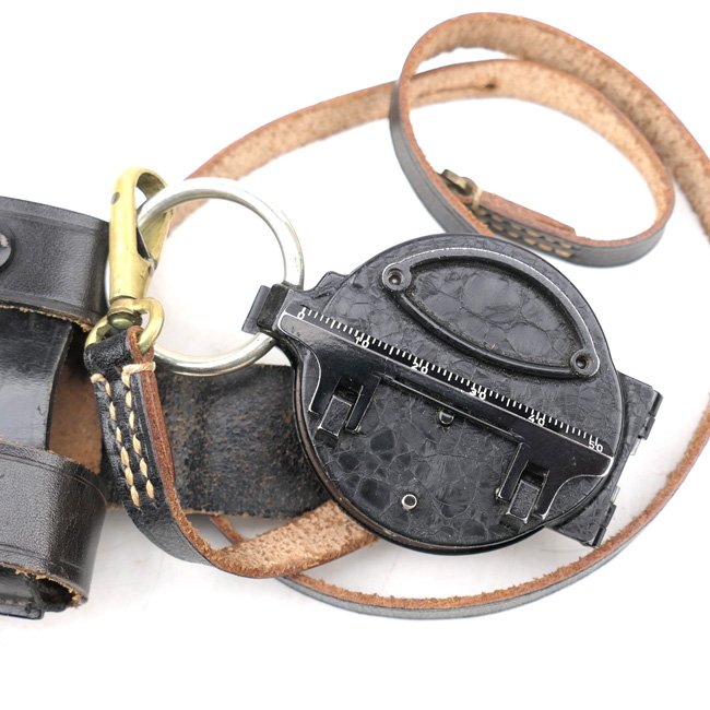 Standard Wehrmacht Compass with Strap & Cover — image 4