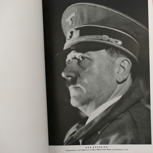 Hoffmann Photo-Book: 'Hitler in seiner Heimat' — image 3