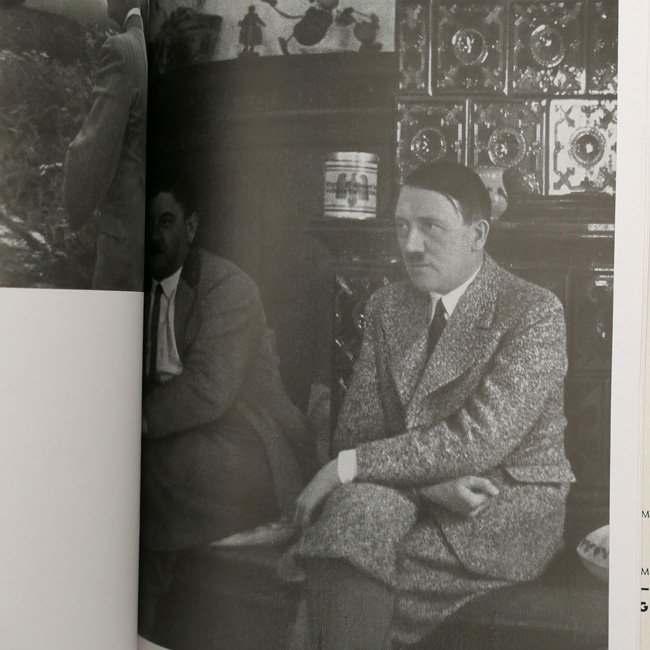 Hoffmann Photo-Book: 'Hitler in seinen Bergen' — image 6