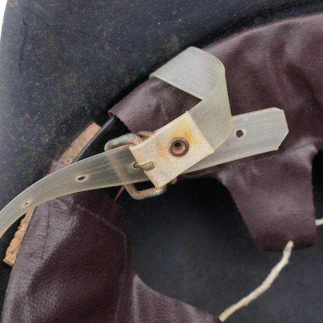 Beaded M42 Luftschutz type Helmet — image 9