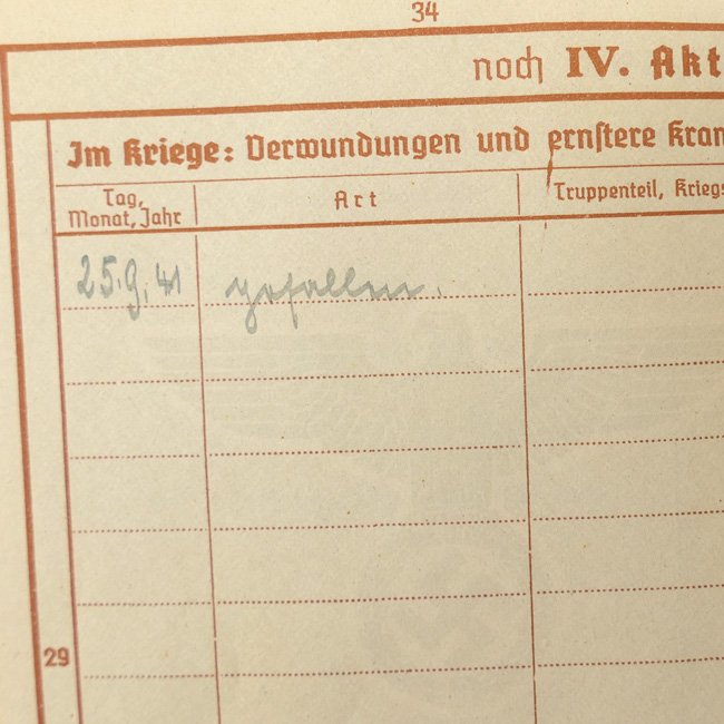 WH (Heer) Wehrpaß - KIA — image 8