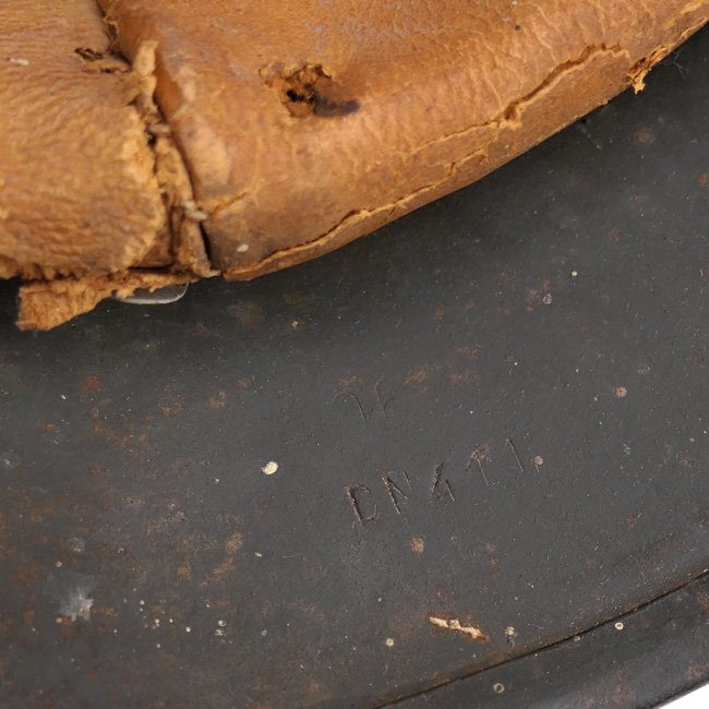 Late war WH (Heer) M40 Combat Helmet — image 12