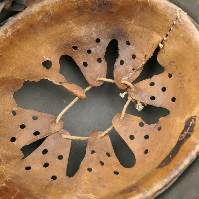 WH (Heer) M42 Combat Helmet — image 12