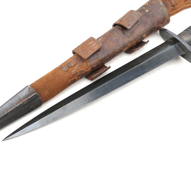 British Fairbairn-Sykes Fighting Knife — image 2