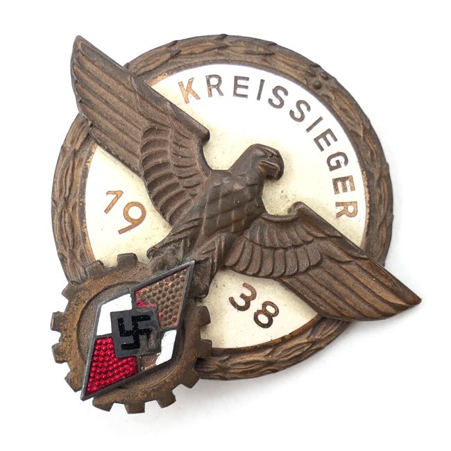 Hitler-Jugend 'Kreissieger 1938' Badge — image 2