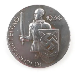 'Reichsparteitag' 1934 Tinnie