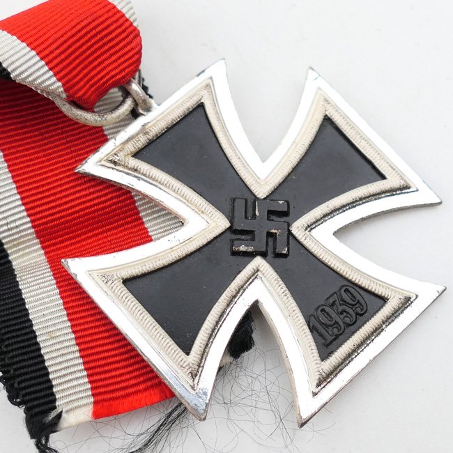 WW2 Iron Cross 2nd Class '100' — image 2
