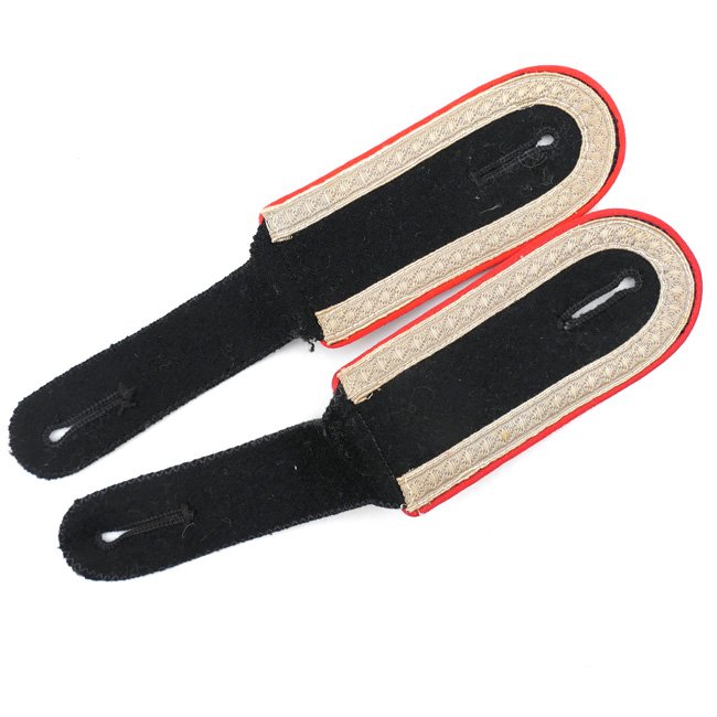 Waffen-SS Unterscharführer Artillery Shoulder-Straps — image 2