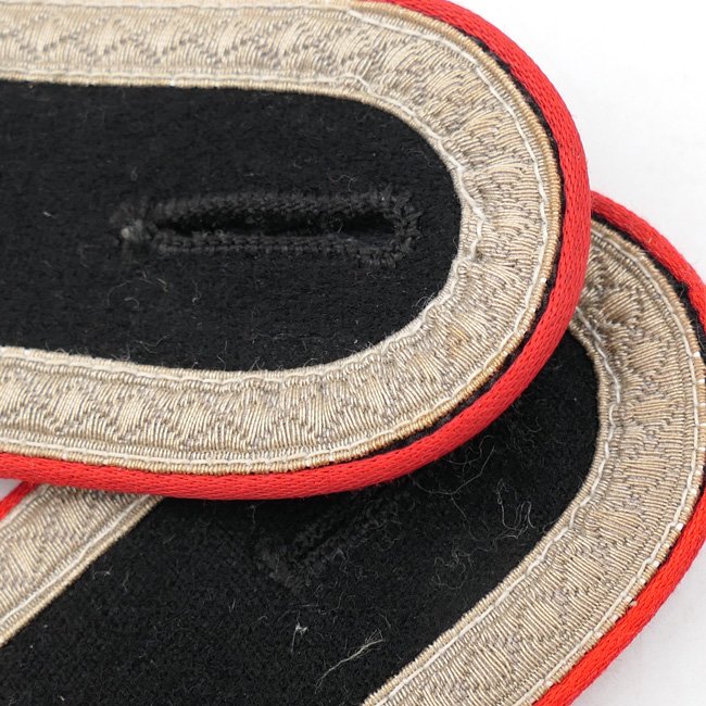 Waffen-SS Unterscharführer Artillery Shoulder-Straps — image 3