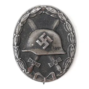 Wound Badge in Black '110'