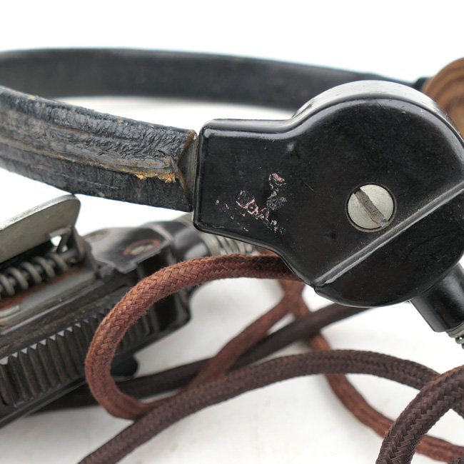 Wehrmacht Panzer Model 'B' Throat Microphone — image 3