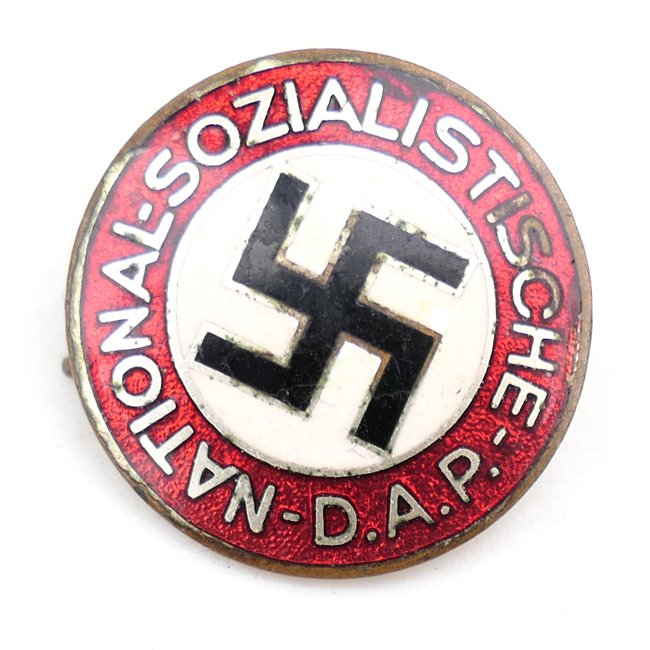 Early NSDAP Membership Badge 'Ges.Gesch.' — image 2