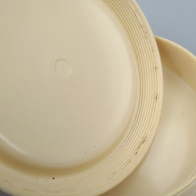 White coloured Wehrmacht 'Fettbuchse' — image 3