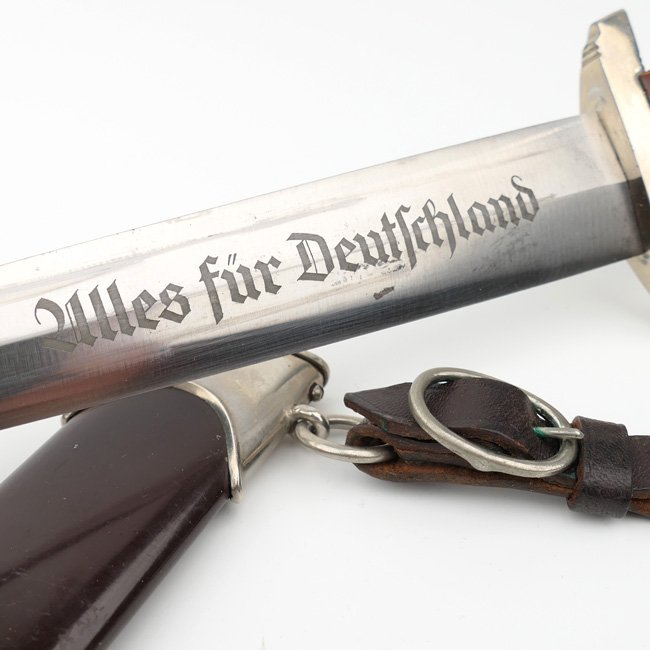 SA M33 Dagger 'RZM M7/85' with Hangers — image 2