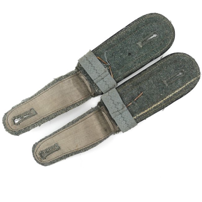 WH (Heer) 'Feldwebel der Pioniere' Shoulder-Straps — image 3