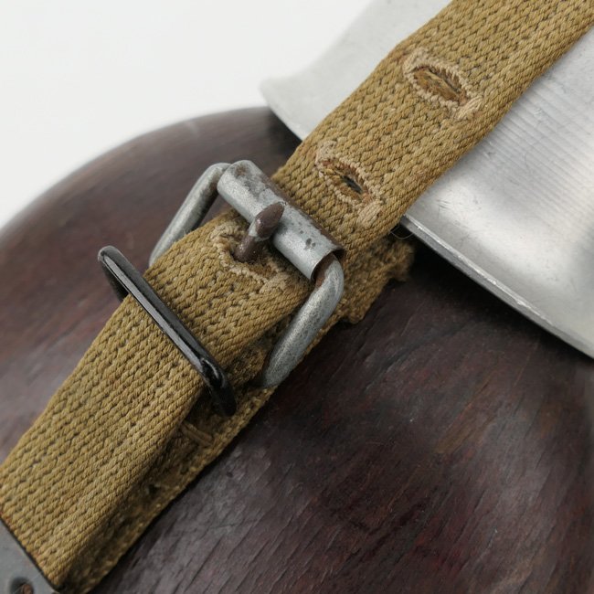 1945 dated Wehrmacht 'Coconut' M31 Canteen and Cup — image 2