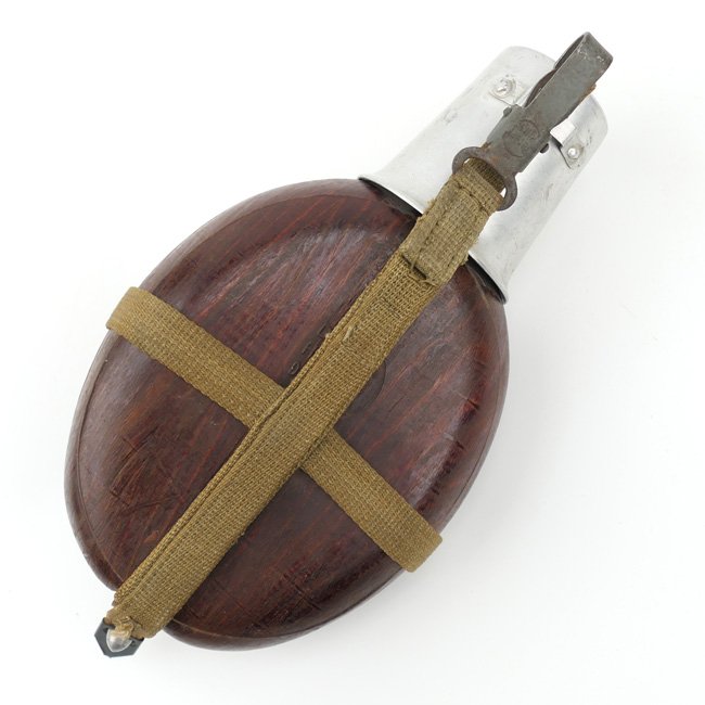 1945 dated Wehrmacht 'Coconut' M31 Canteen and Cup — image 4