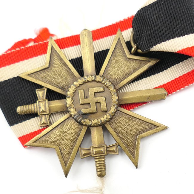 KVK 2nd Class with Swords '67' — image 2