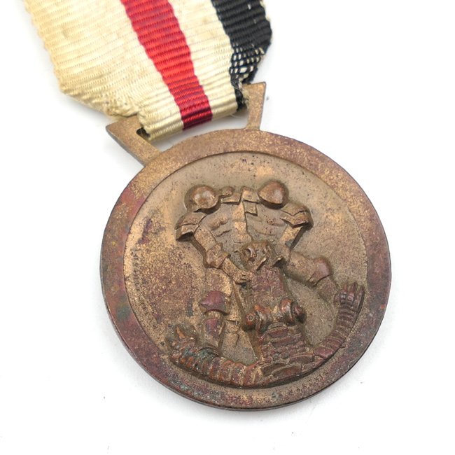 Italian/German African Campaign Medal — image 3
