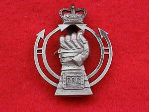 Cap badge - Royal Armoured Corps