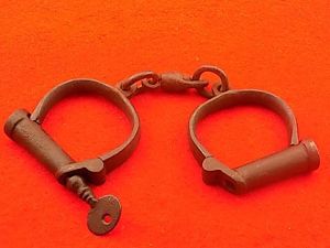 Hiatt Handcuff with Key - Dated 1915