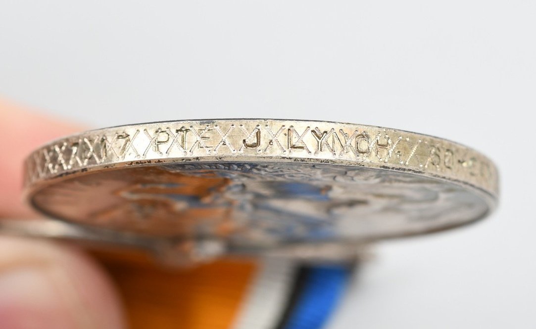 British Re-Issued WWI War Medal — image 4