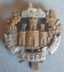BRITISH - The Essex Regiment (8th Battalion) Bi-Metal Hat Badge …