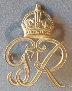BRITISH The Norfolk Yeomanry (KORR) Gilding Metal Hat Badge (KK2328)
