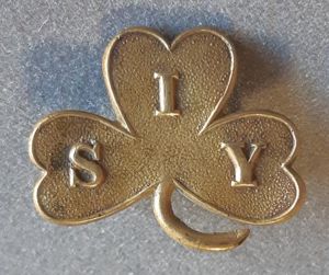 BRITISH South of Ireland Imperial Yeomanry Gilding Metal Hat Badge …