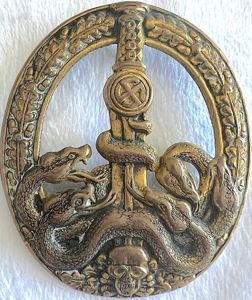 POST WW2 PRODUCED GERMAN GOLD ANTI PARTISAN BADGE